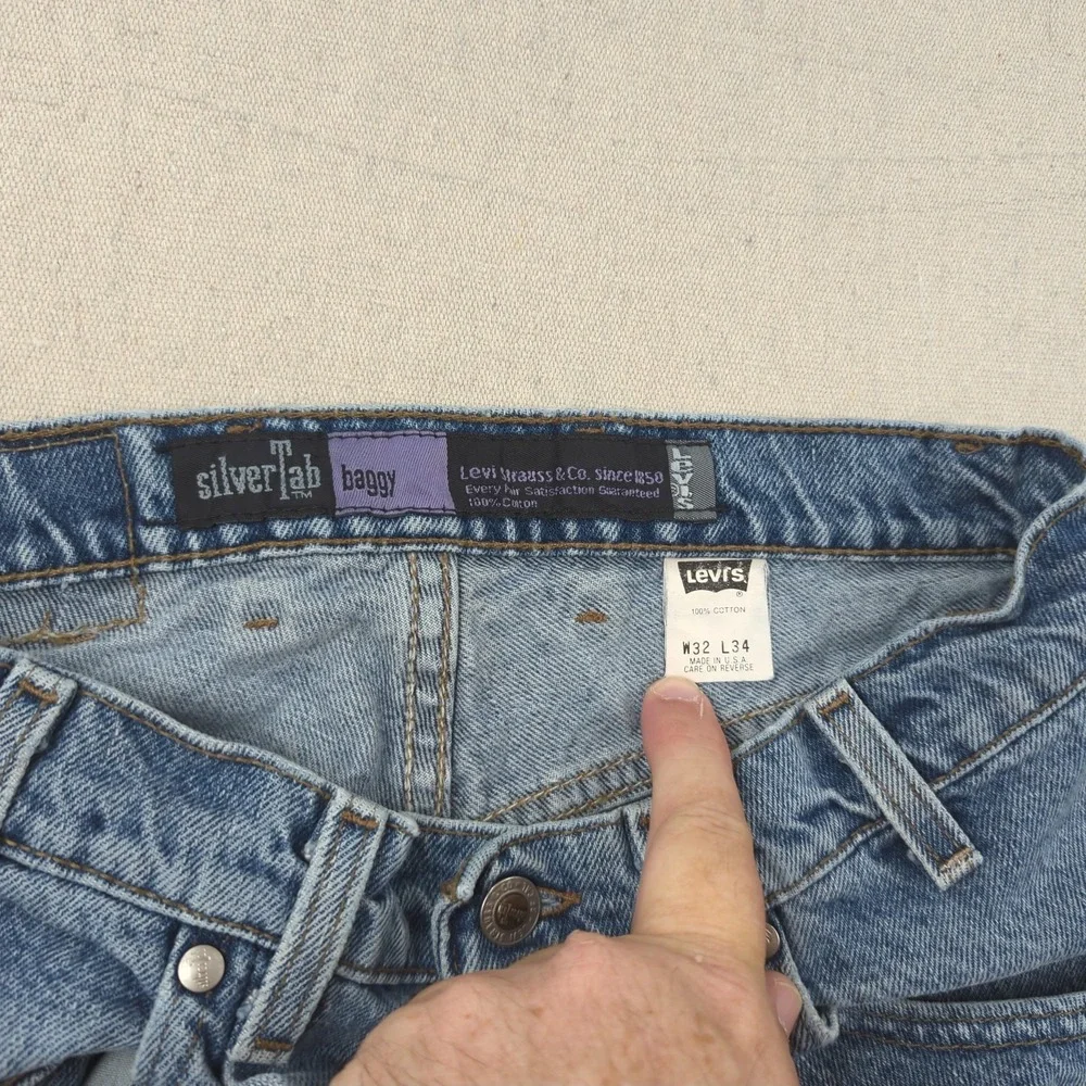 Vintage Levis Silvertab Jeans Mens 32x34 Blue Baggy Made in USA Skater